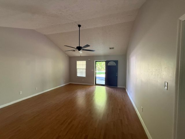 655-659 Scaffold Cane Road, Berea, KY 40403