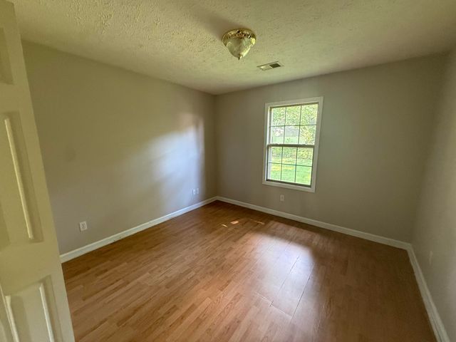 655-659 Scaffold Cane Road, Berea, KY 40403