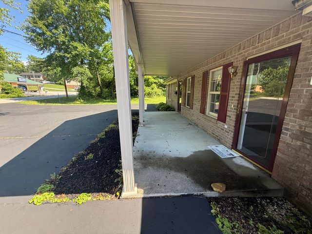 655-659 Scaffold Cane Road, Berea, KY 40403