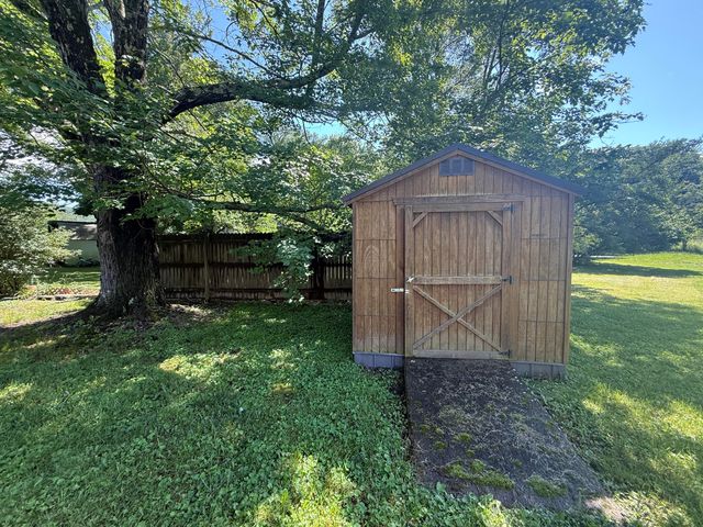 655-659 Scaffold Cane Road, Berea, KY 40403