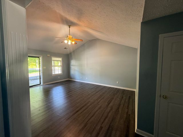 655-659 Scaffold Cane Road, Berea, KY 40403