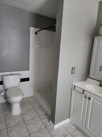 2619 NW 47th Lane, Lauderdale Lakes, FL 33313