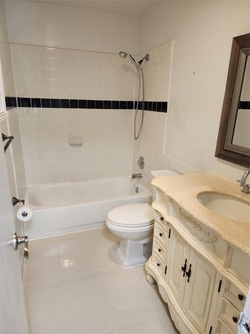 2619 NW 47th Lane, Lauderdale Lakes, FL 33313