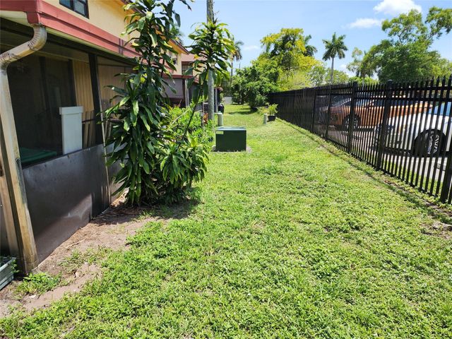 2619 NW 47th Lane, Lauderdale Lakes, FL 33313