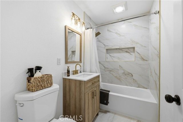 44335 Glenraven, Lancaster, CA 93535