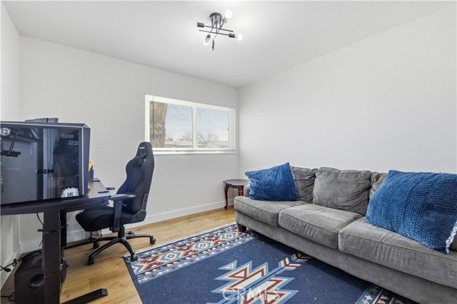 44335 Glenraven, Lancaster, CA 93535