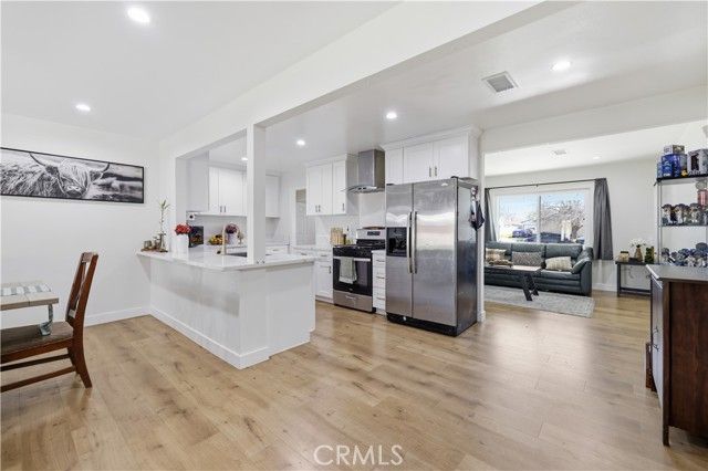 44335 Glenraven, Lancaster, CA 93535