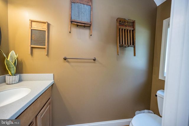 12 ROMAN RIDGE RD #22B, Oakland, MD 21550