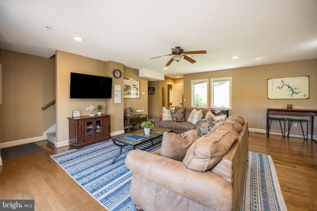 12 ROMAN RIDGE RD #22B, Oakland, MD 21550