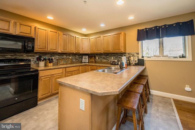 12 ROMAN RIDGE RD #22B, Oakland, MD 21550