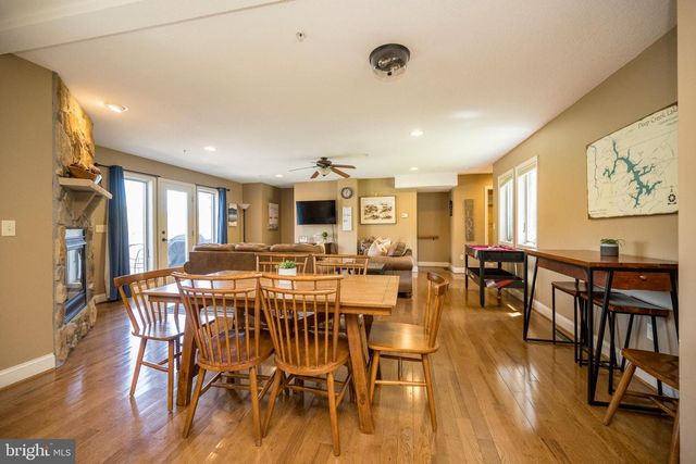 12 ROMAN RIDGE RD #22B, Oakland, MD 21550