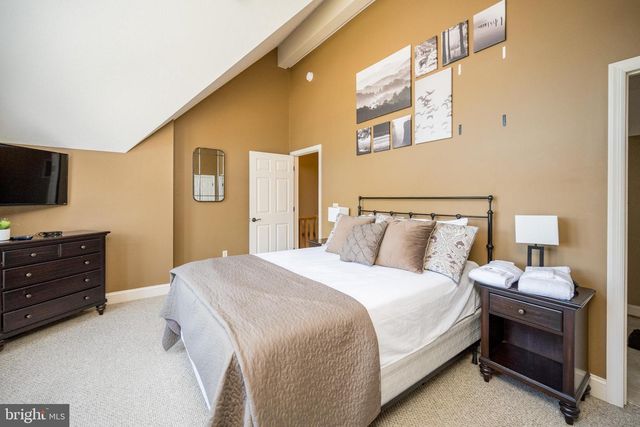 12 ROMAN RIDGE RD #22B, Oakland, MD 21550