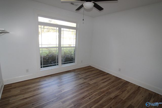 88 Pierce Road, Albertville, AL 35951