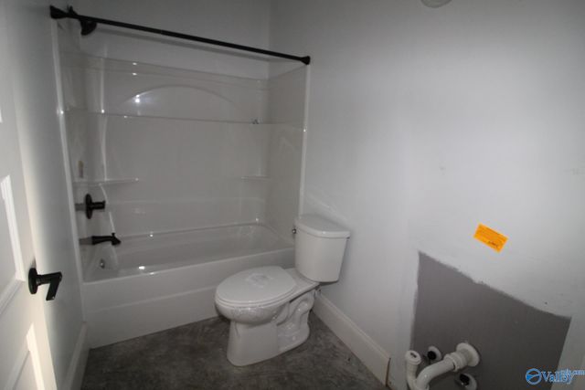 88 Pierce Road, Albertville, AL 35951