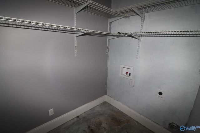 88 Pierce Road, Albertville, AL 35951