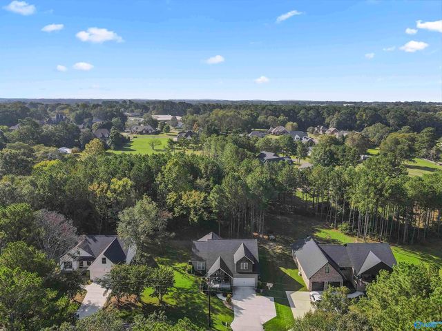 88 Pierce Road, Albertville, AL 35951