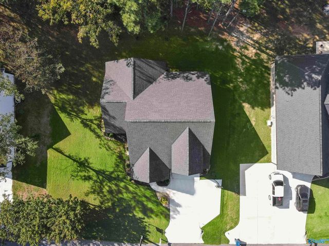 88 Pierce Road, Albertville, AL 35951