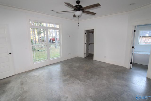 88 Pierce Road, Albertville, AL 35951