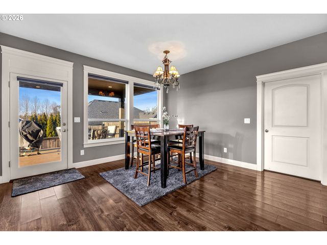 1124 N 9TH Way, Ridgefield, WA 98642