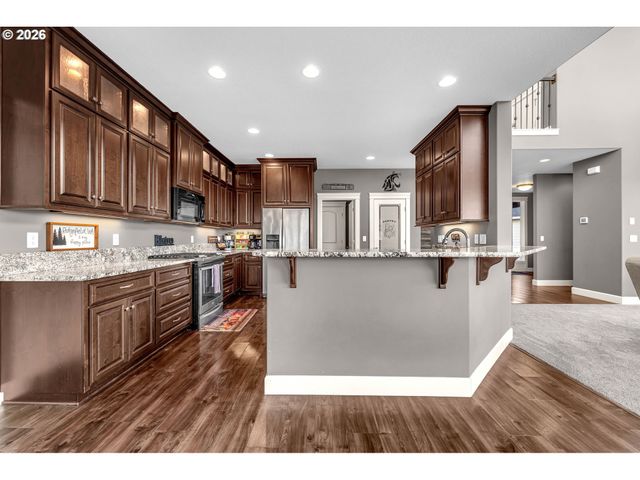 1124 N 9TH Way, Ridgefield, WA 98642