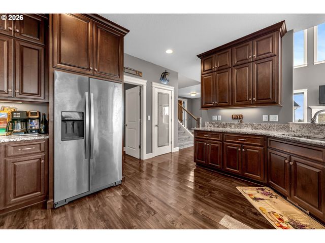 1124 N 9TH Way, Ridgefield, WA 98642