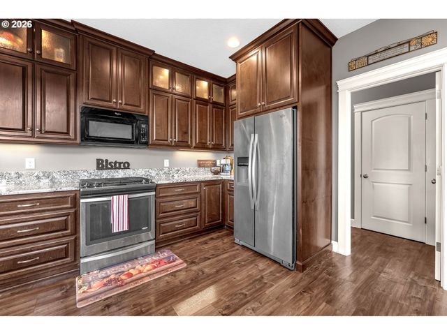 1124 N 9TH Way, Ridgefield, WA 98642