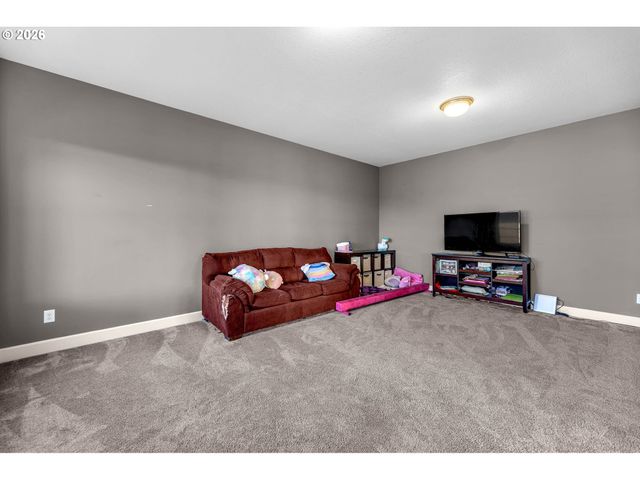 1124 N 9TH Way, Ridgefield, WA 98642