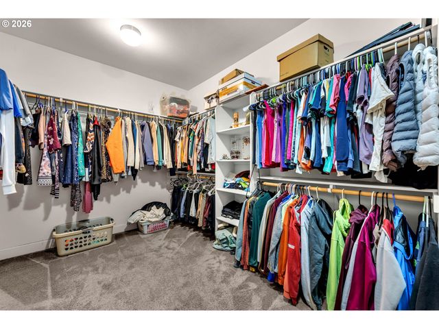 1124 N 9TH Way, Ridgefield, WA 98642