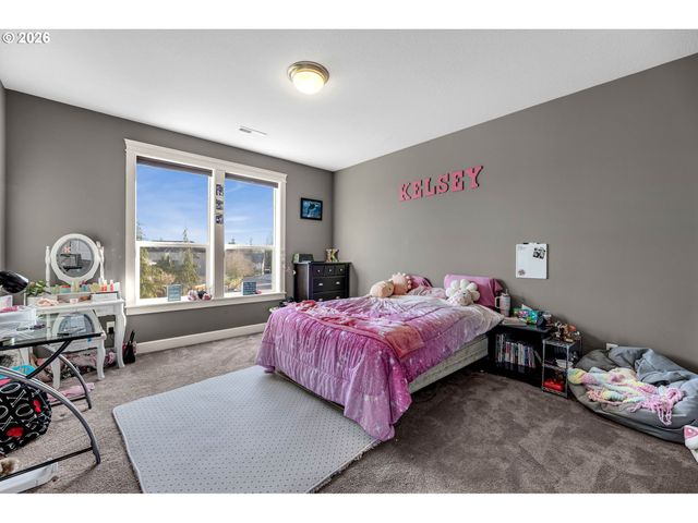 1124 N 9TH Way, Ridgefield, WA 98642