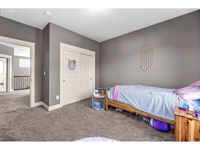 1124 N 9TH Way, Ridgefield, WA 98642