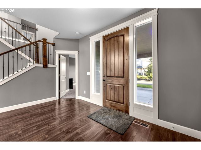 1124 N 9TH Way, Ridgefield, WA 98642