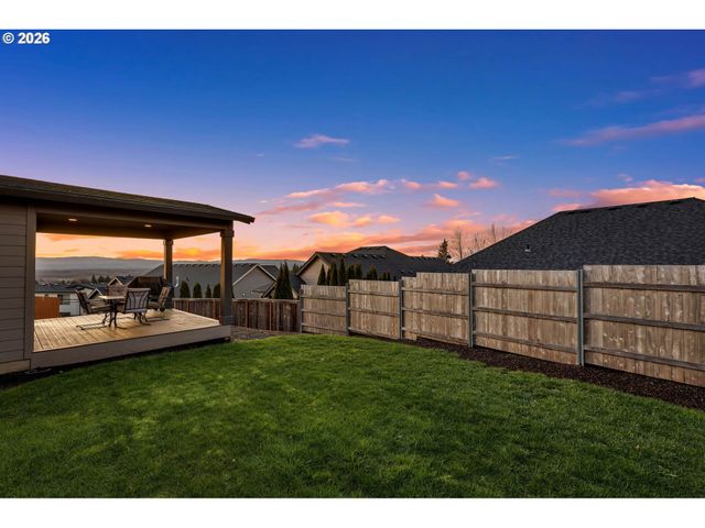 1124 N 9TH Way, Ridgefield, WA 98642