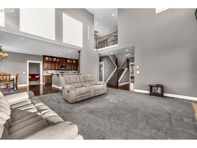 1124 N 9TH Way, Ridgefield, WA 98642