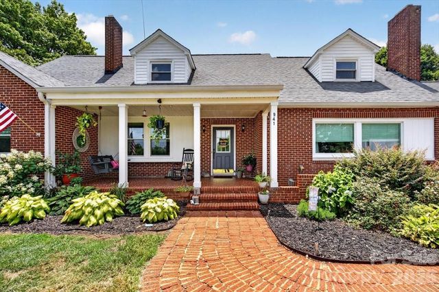 941 Casar Belwood Road, Lawndale, NC 28090