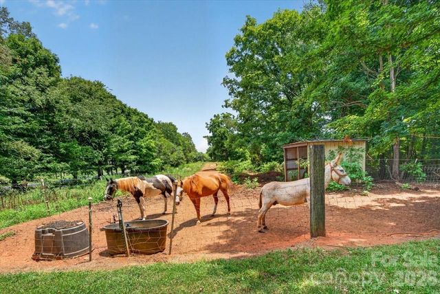 941 Casar Belwood Road, Lawndale, NC 28090