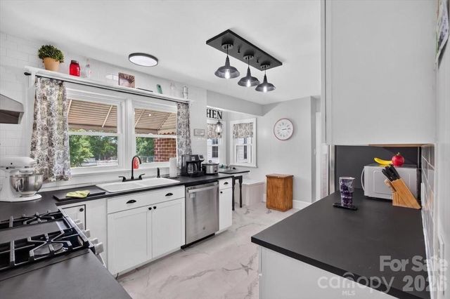 941 Casar Belwood Road, Lawndale, NC 28090