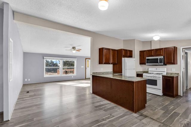 1044 P Street, Penrose, CO 81240