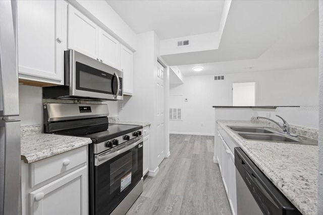 3028 PARKWAY BOULEVARD 207, Kissimmee, FL 34747