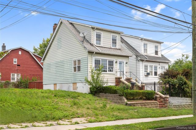 1519 Adee Avenue, Bronx, NY 10469