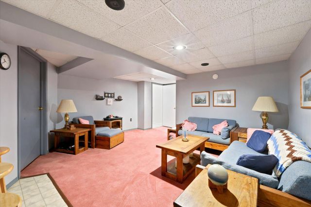 406 CARPENTER CIR, Brookhaven, PA 19015