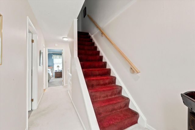 406 CARPENTER CIR, Brookhaven, PA 19015