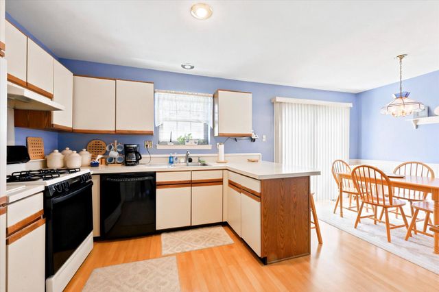 406 CARPENTER CIR, Brookhaven, PA 19015