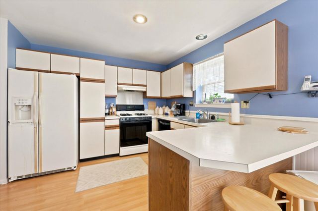 406 CARPENTER CIR, Brookhaven, PA 19015
