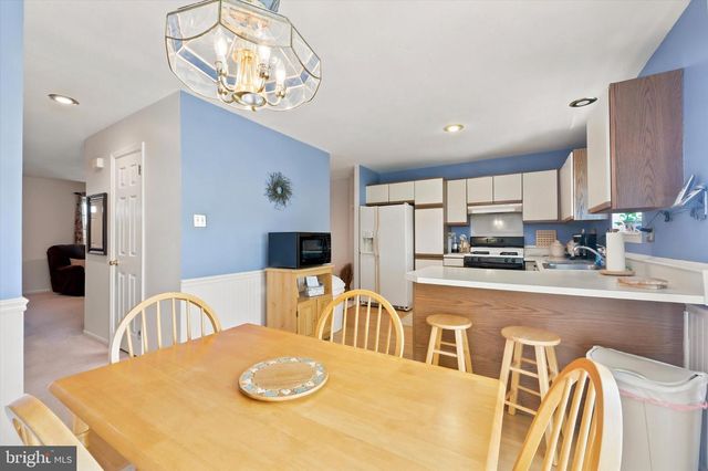 406 CARPENTER CIR, Brookhaven, PA 19015