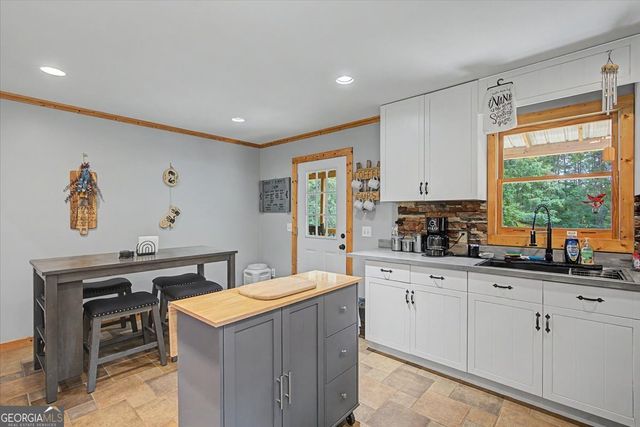 335 Dunn Road SE, Silver Creek, GA 30173
