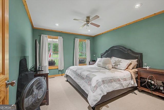 335 Dunn Road SE, Silver Creek, GA 30173