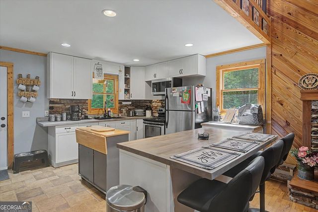 335 Dunn Road SE, Silver Creek, GA 30173