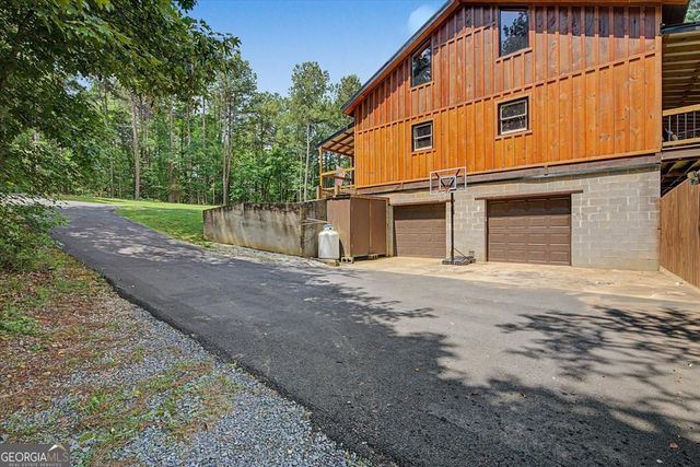335 Dunn Road SE, Silver Creek, GA 30173
