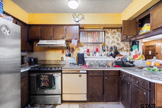 2605 VZ County Road 4923, Ben Wheeler, TX 75754