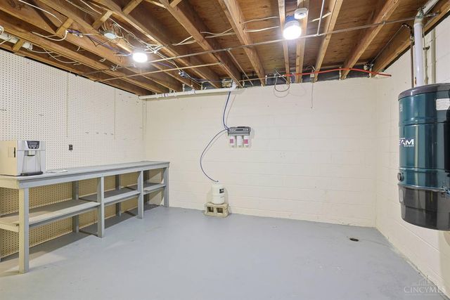839 Wards Corner Road, Miami Twp, OH 45140